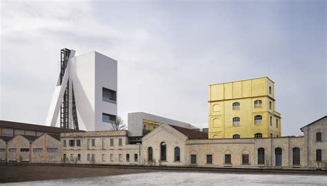 vista aerea fondazione prada milnoa|fondazione prada venezia milano.